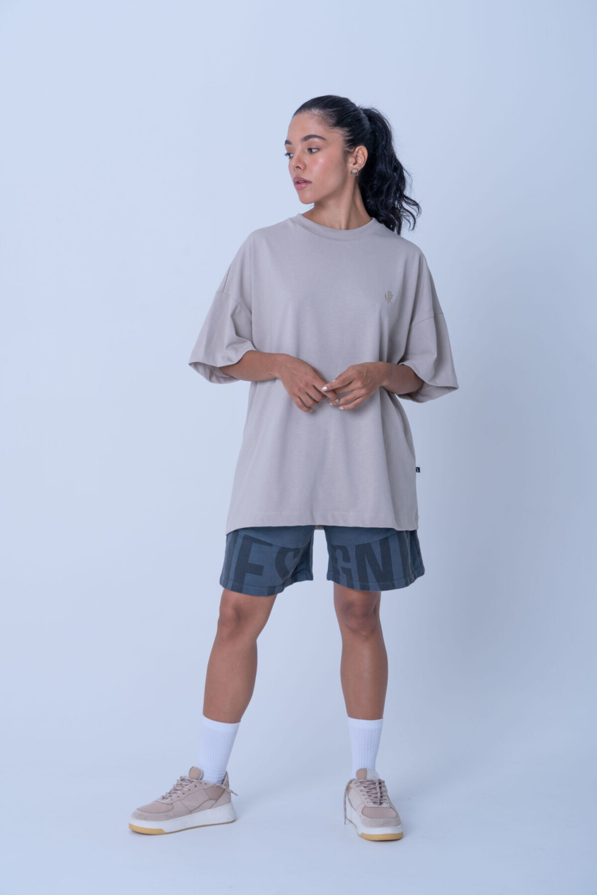 SHORT BASIC DESIGNIO DARK GRAY - Imagen 2